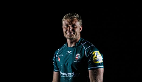 London Irish sign Springbok lock