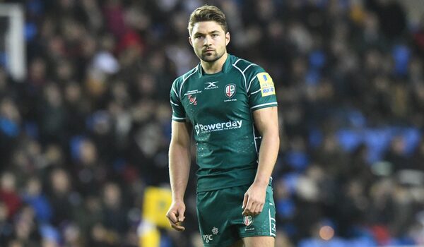 BREAKING: Tom Fowlie signs new deal 