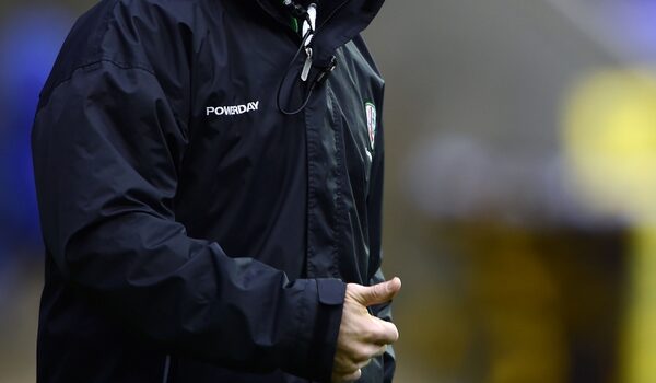 Brian Smith leaves London Irish