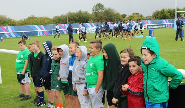 Youngsters Meet Fiji Stars