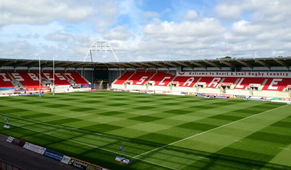 Irish pipped at Parc Y Scarlets