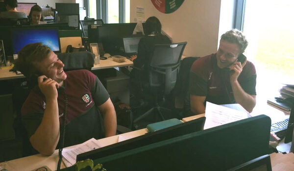 London Irish players take to the phones to thank Supporters